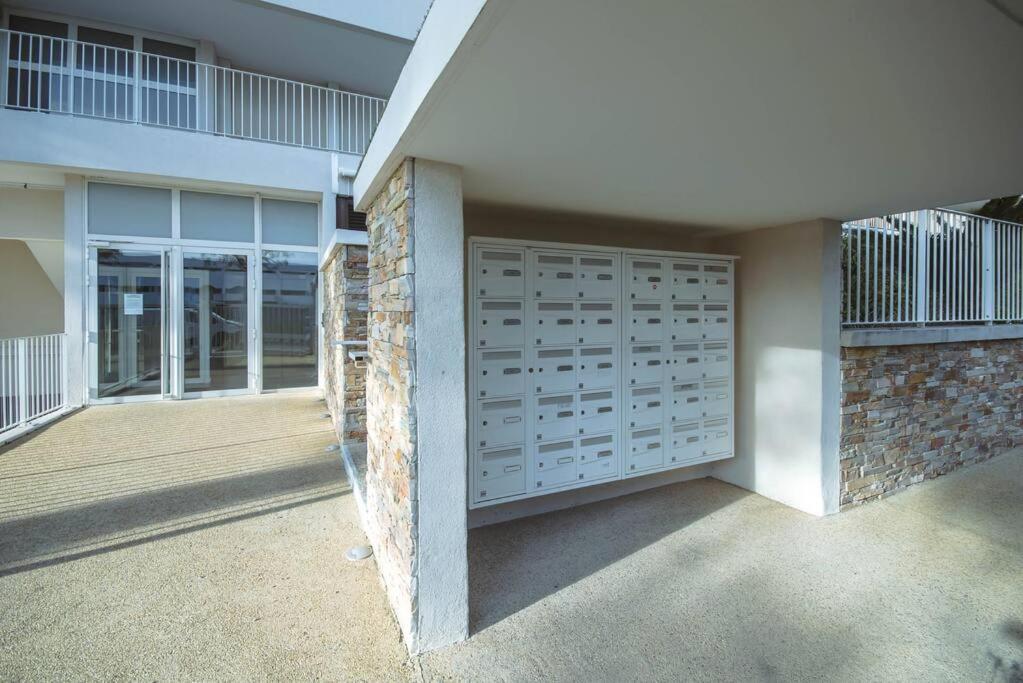 Chez Martin - Spacieux Appartement Climatise Proche De La Plage Ла-Гранд-Мот Экстерьер фото