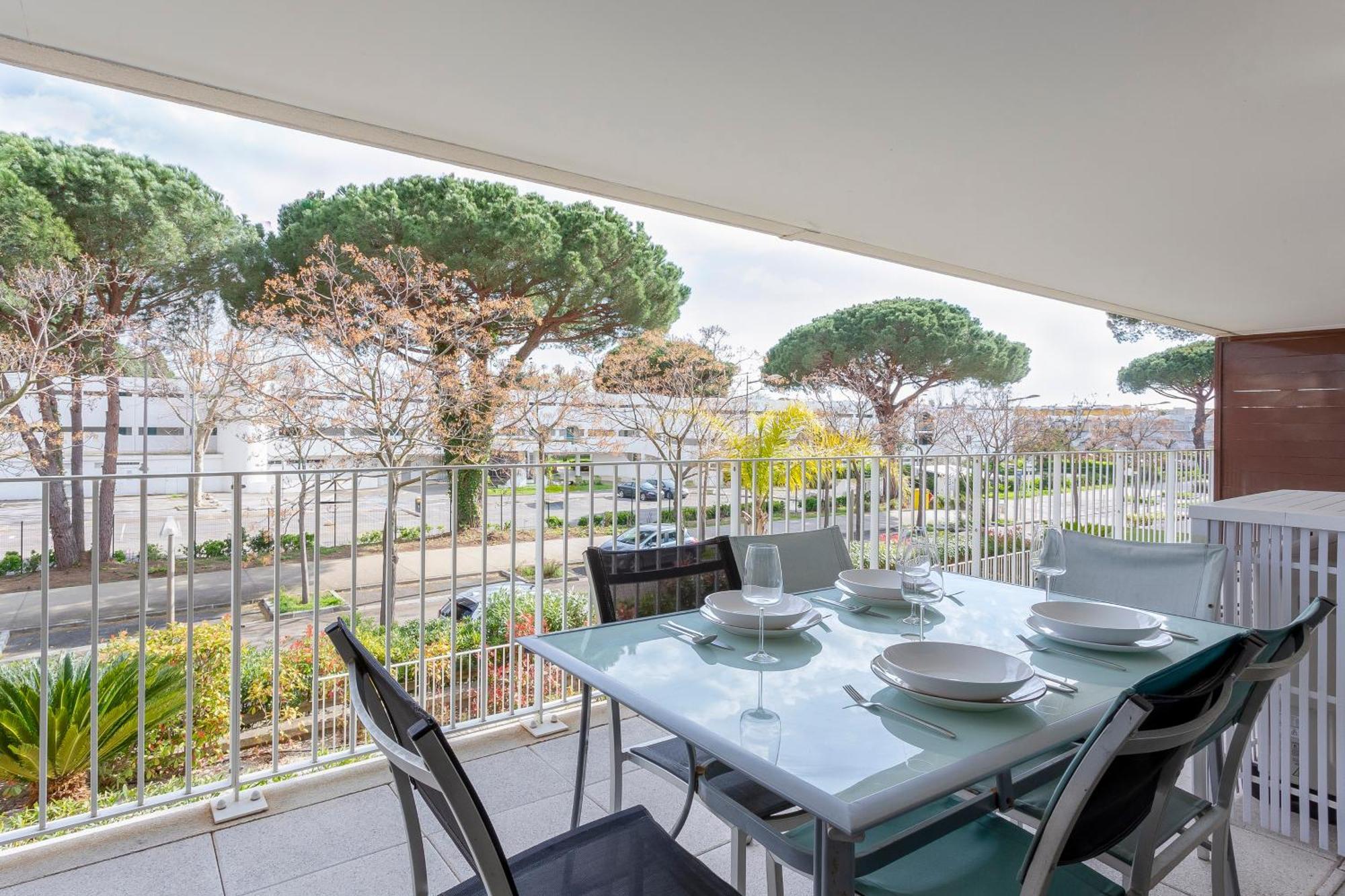 Chez Martin - Spacieux Appartement Climatise Proche De La Plage Ла-Гранд-Мот Экстерьер фото