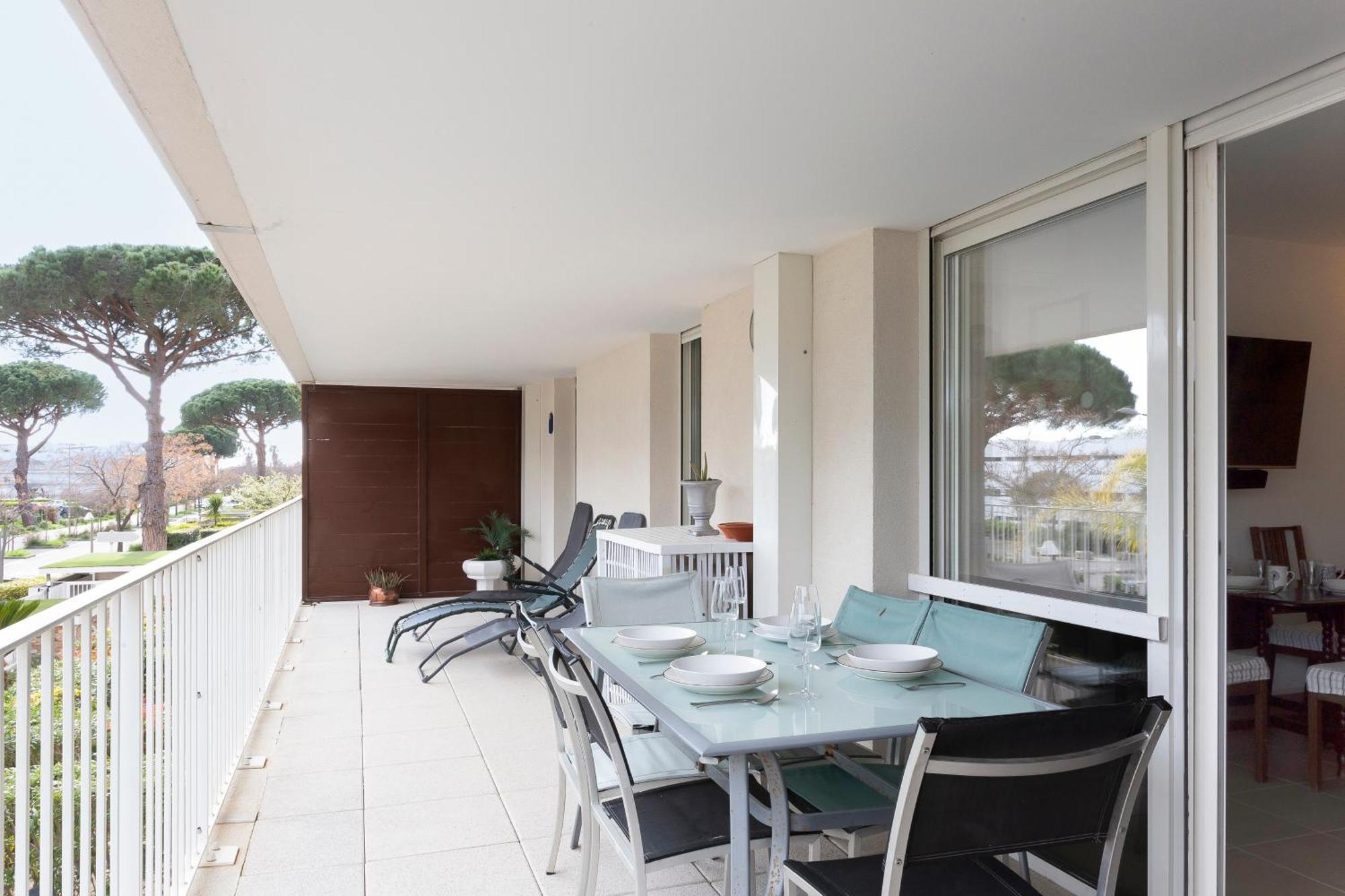 Chez Martin - Spacieux Appartement Climatise Proche De La Plage Ла-Гранд-Мот Экстерьер фото