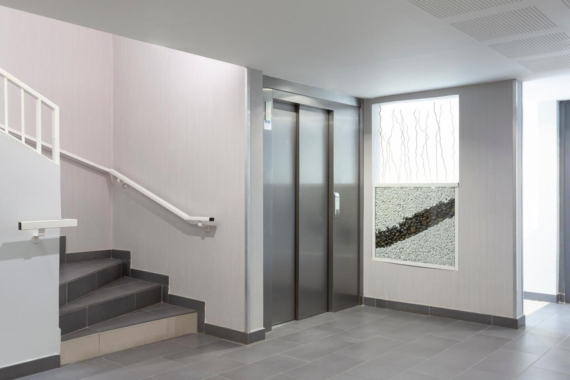 Chez Martin - Spacieux Appartement Climatise Proche De La Plage Ла-Гранд-Мот Экстерьер фото